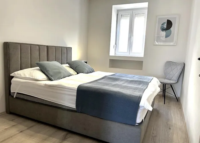 Διαμέρισμα Sara *