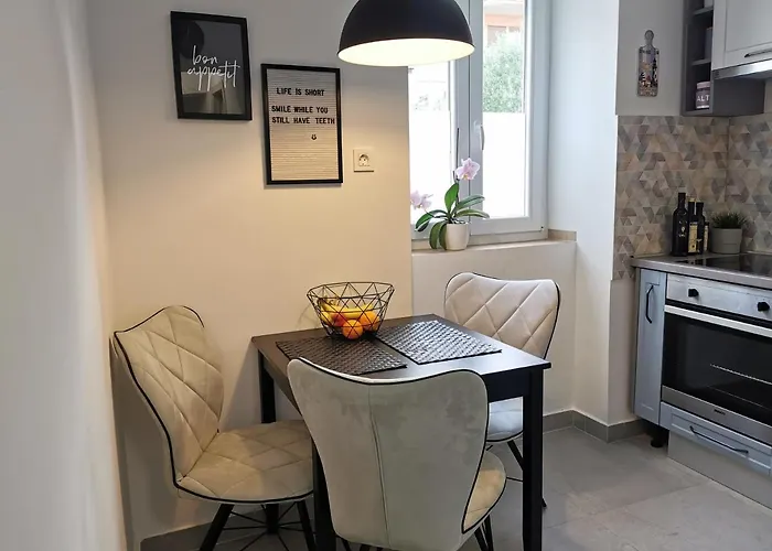 Sara Apartament *